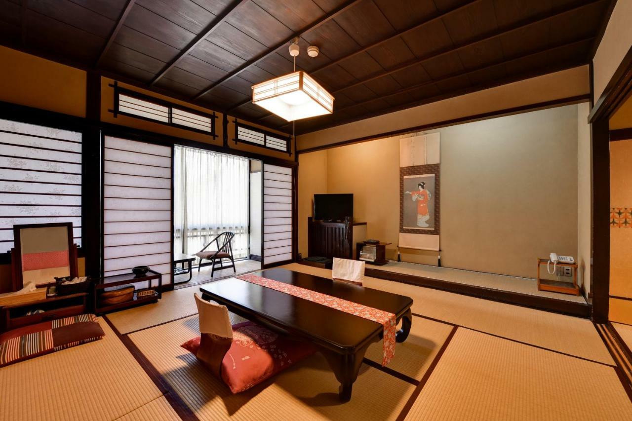Nishiya Hotel Yonezawa Ngoại thất bức ảnh