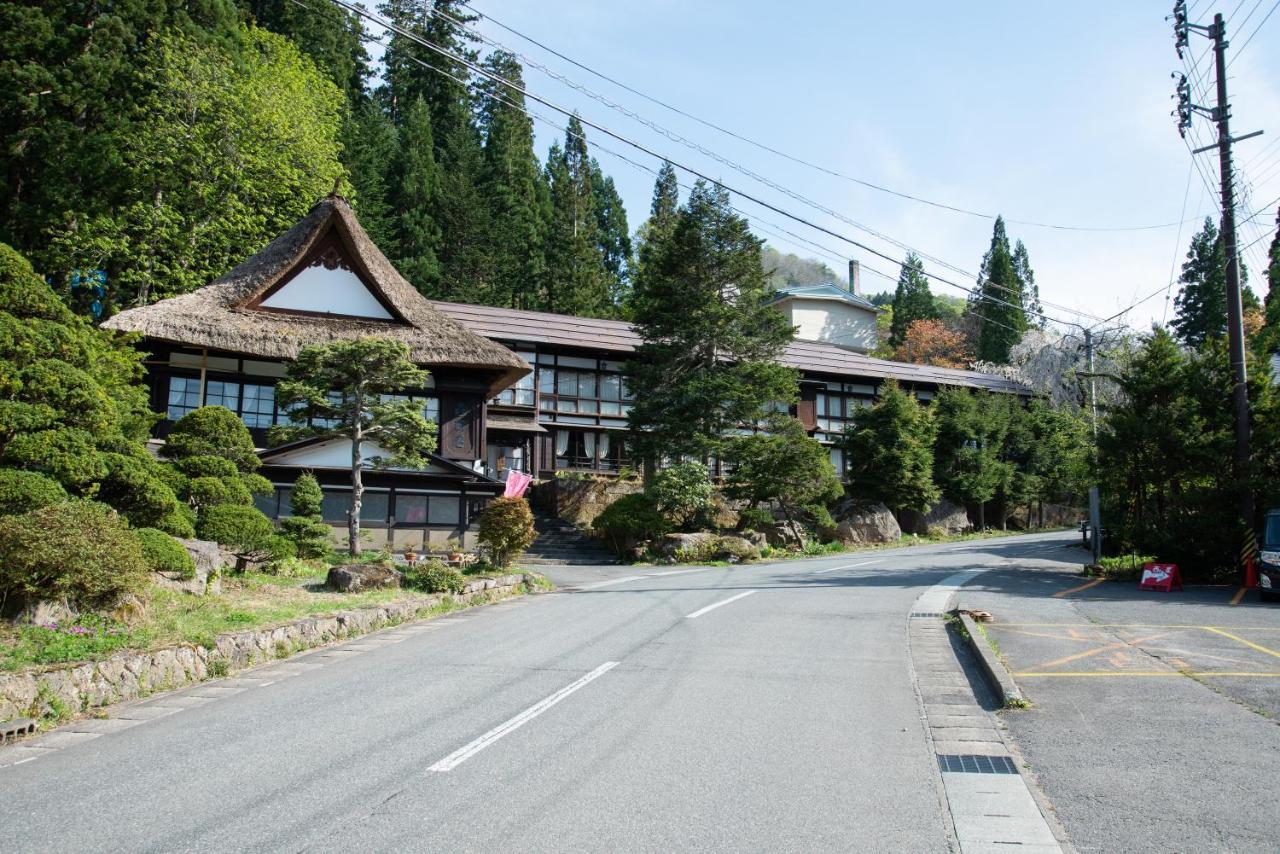 Nishiya Hotel Yonezawa Ngoại thất bức ảnh